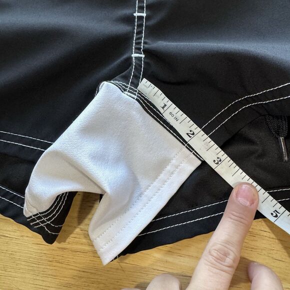 Dethrone Royalty Mixed Martial Arts Shorts Black & White Size 34 2.5” Inseam EUC - Picture 11 of 12